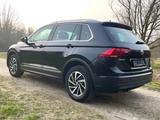 Volkswagen Tiguan Sound 2.0 TDI Automatik Tüv=09/27! 2.Hand - Volkswagen: Sound