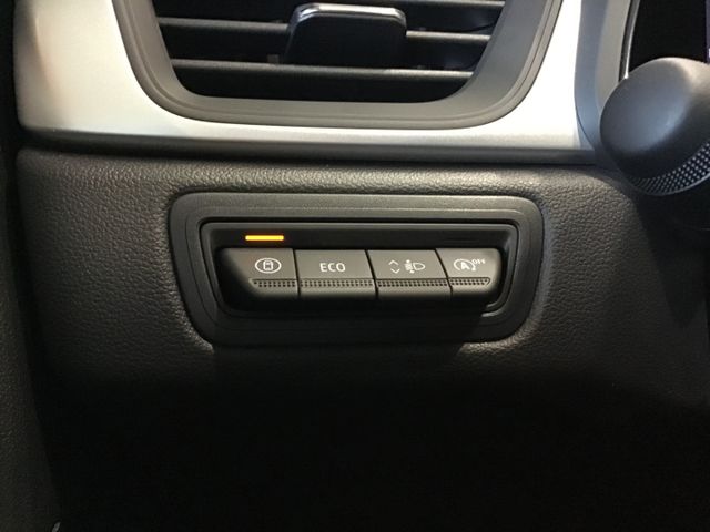 Fahrzeugabbildung Mitsubishi ASX Diamant 1.2 T-Benziner PDC/LED/Android/Apple