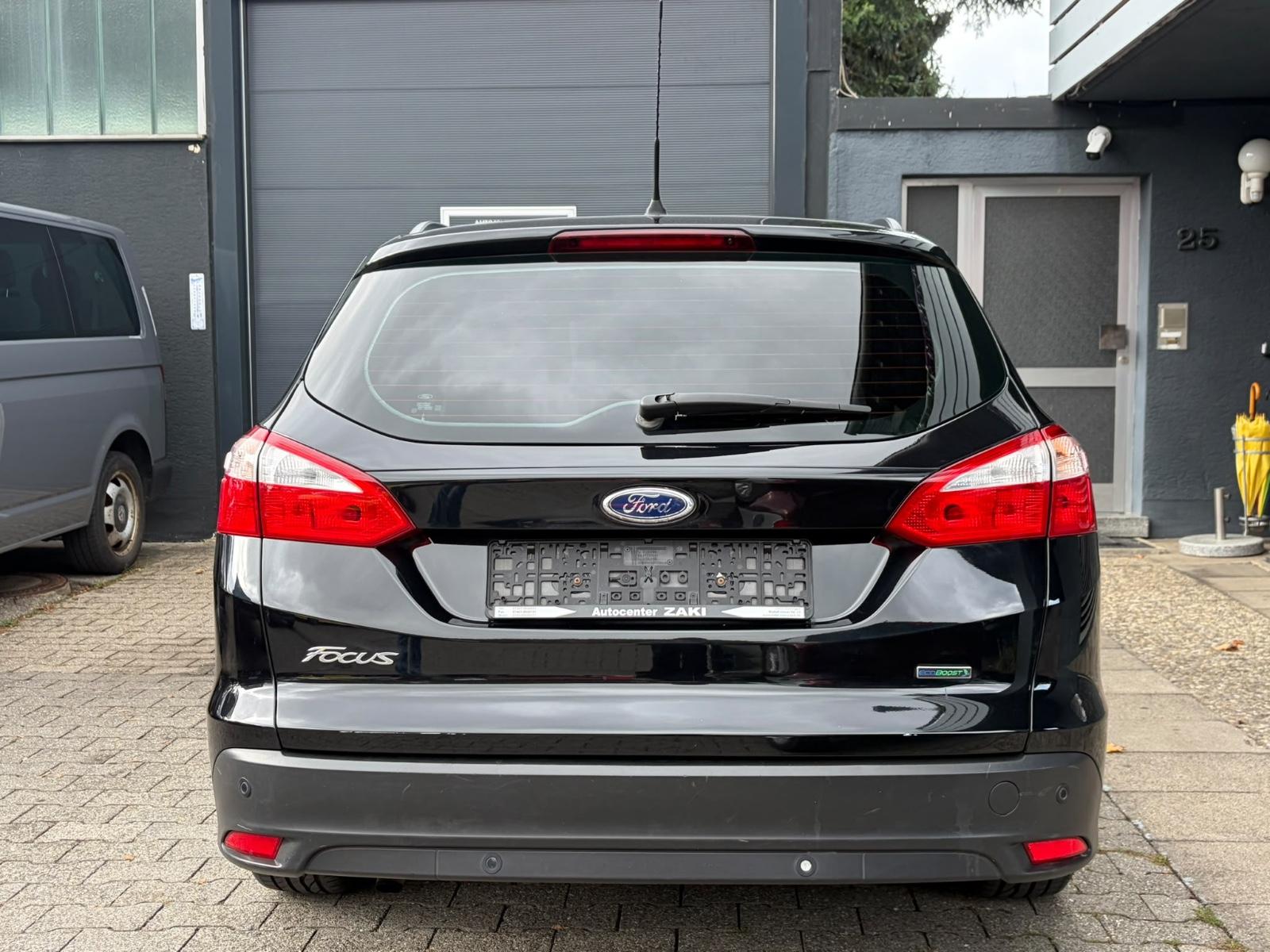 Ford Focus 2014 — engine 998 cm³, 101 HP (74kW)