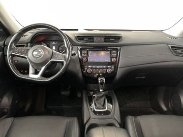 Fotografie des Nissan X-Trail 1.6 dCi Xtronic Tekna