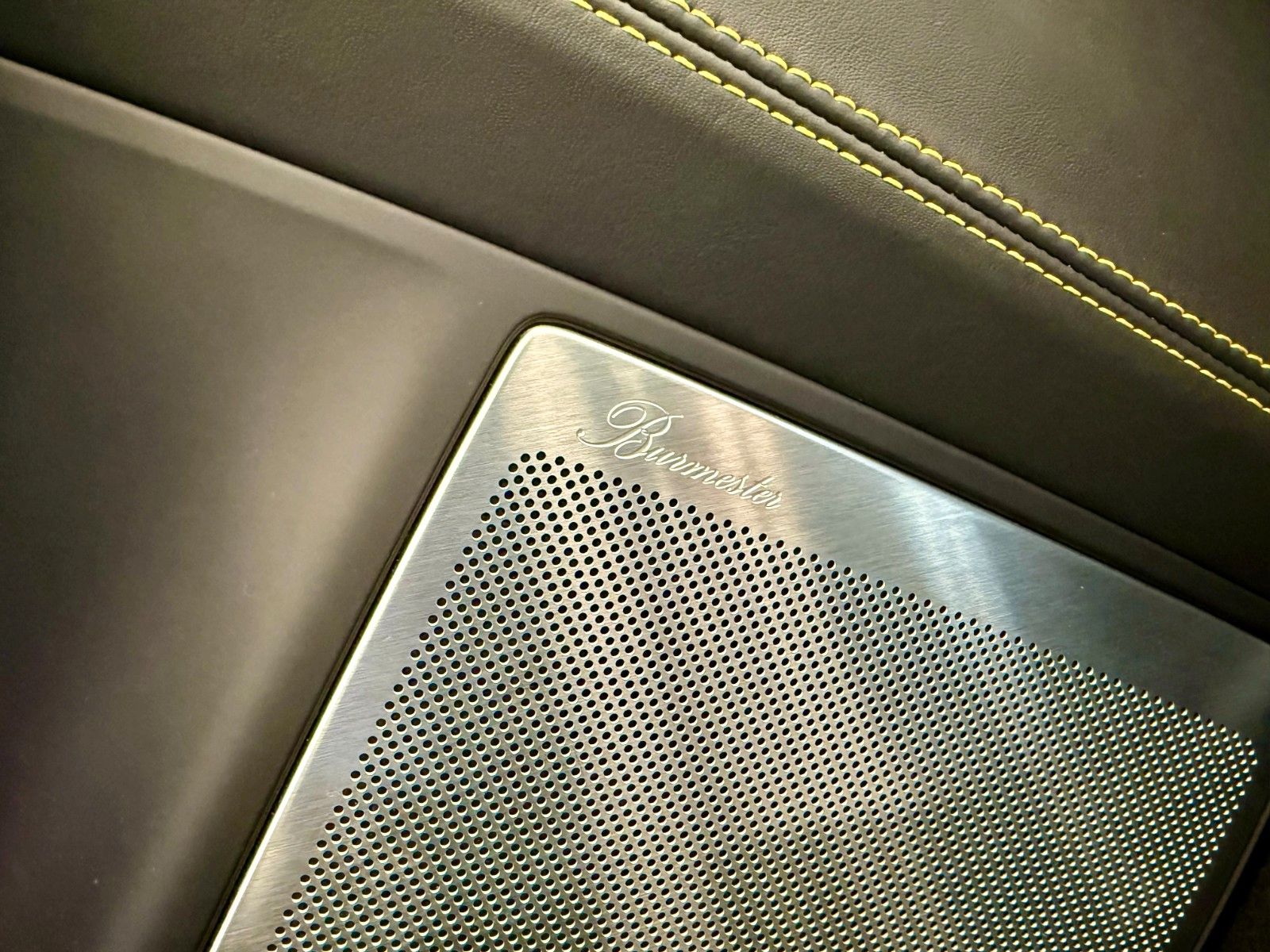 Fahrzeugabbildung Porsche 911 992 Turbo S Cabrio LIFT/Burmester/Keyless