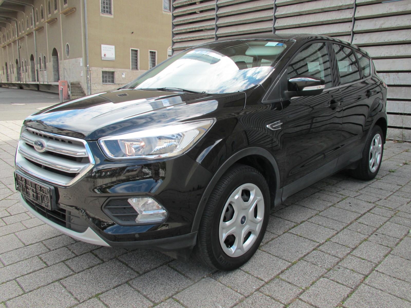 Ford Kuga Trend Klima PDC AHK Sitzheiz. BC CD Kamera