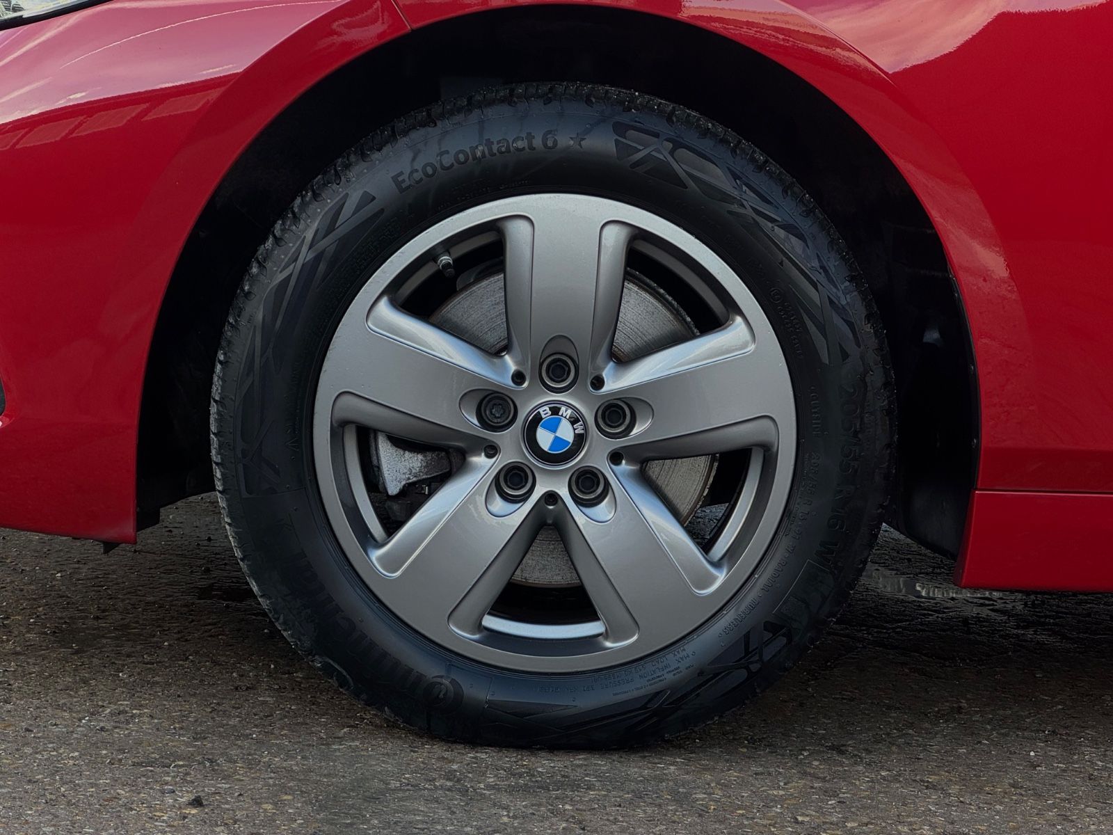 Fahrzeugabbildung BMW 118i F40 Advantage LCProf Navi Temp PDC LED DAB