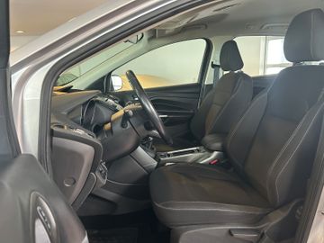 Ford Kuga - 9