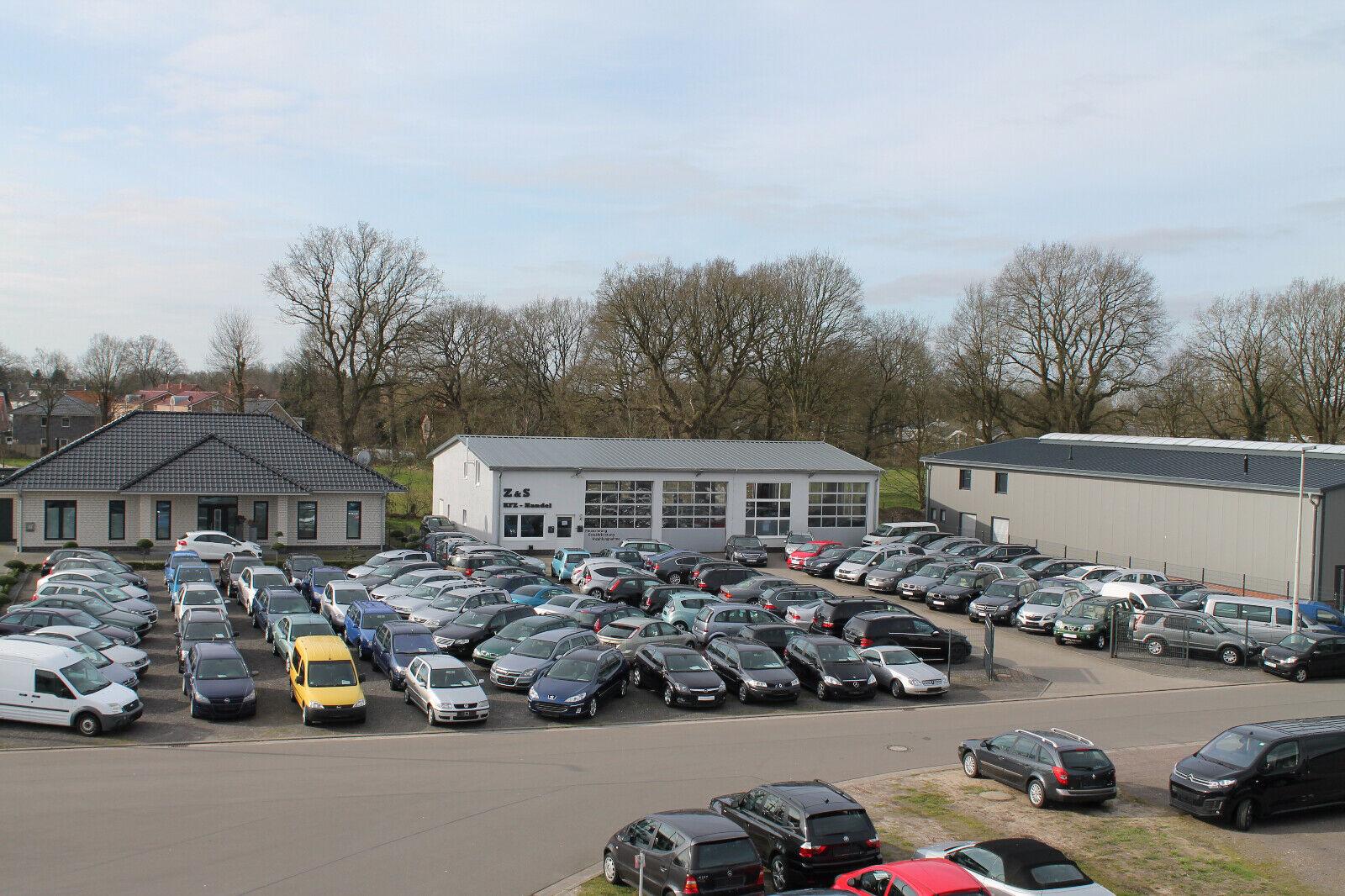 Opel Astra 2011 — photo 22