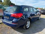 Opel ASTRA J SPORTS TOURER SELECTION 1 HAND / KLIMA - Opel Astra: Sports Tourer Selection