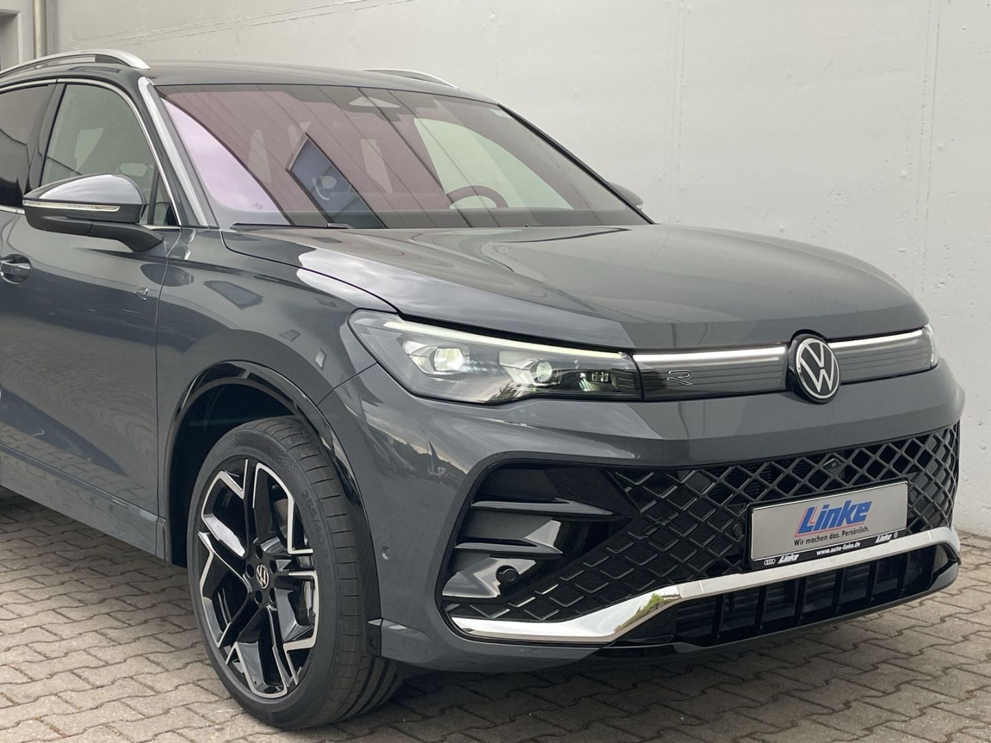 Tiguan 2.0 TSI DSG 4MOTION Standhzg/AHK/HUD/DCC