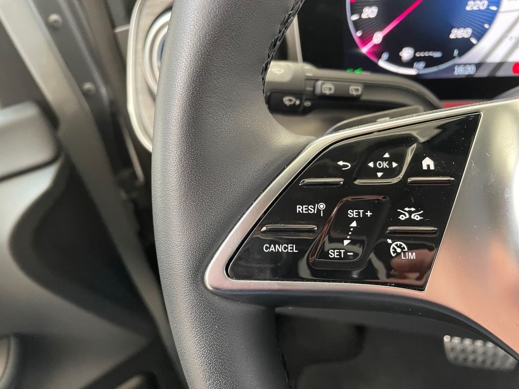 Fahrzeugabbildung Mercedes-Benz V 300 d STYLE lang 7 Sitze 2,5t AHK Sound 360°