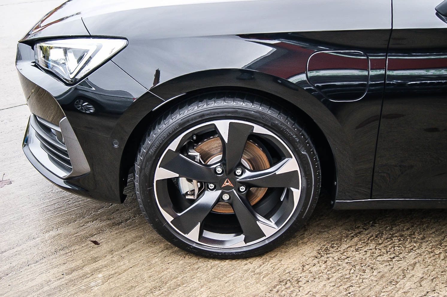 Fahrzeugabbildung CUPRA Leon Sportstourer e Hybrid DSG XL-VISION 1.HAND