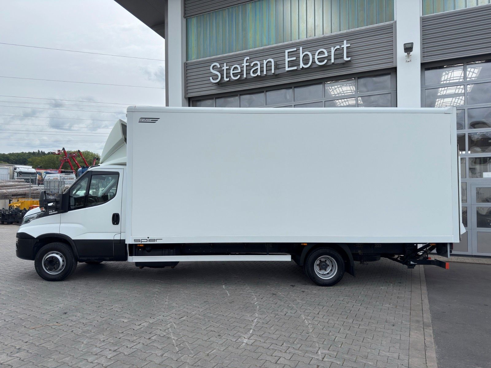 Fahrzeugabbildung Iveco Daily 70C18 HA8 *LBW*Luft*Automatik*24.500km*