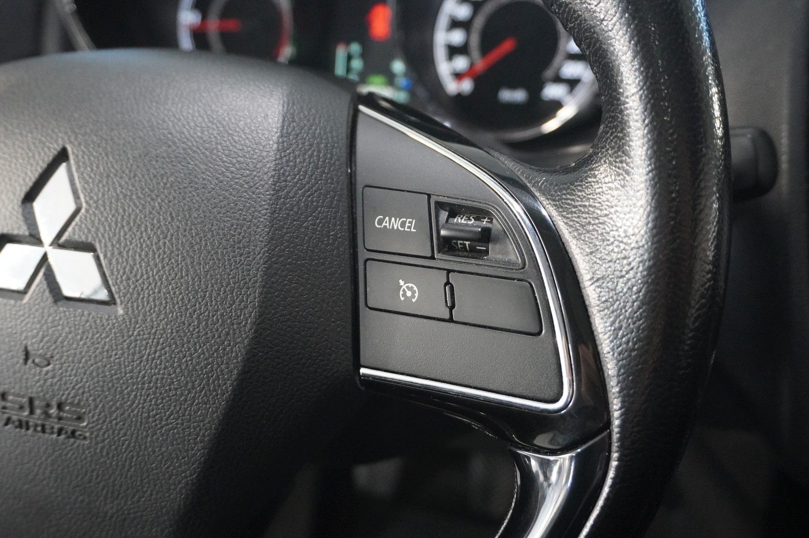 Fahrzeugabbildung Mitsubishi ASX 1.6D TOP 2WD NAVI/LED/KAMERA/PANO./SHZ/AHK