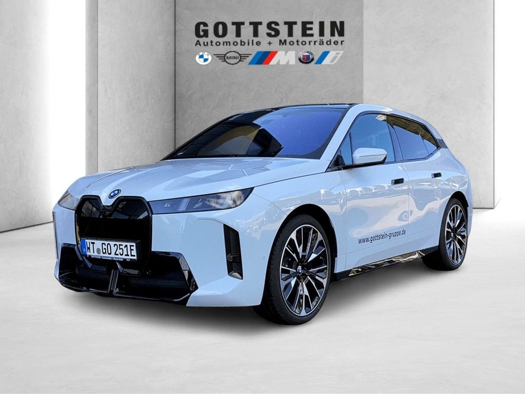 BMW iX