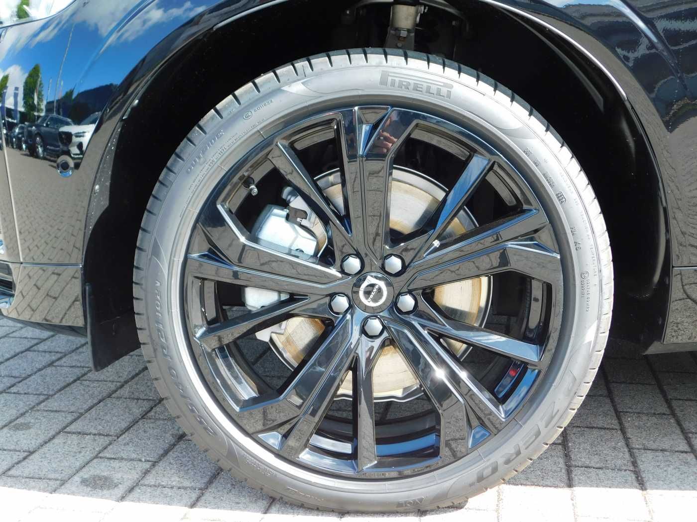 Fahrzeugabbildung Volvo XC60 Plug-In-Hybrid T8 AWD Plug-in Hybrid Plus B