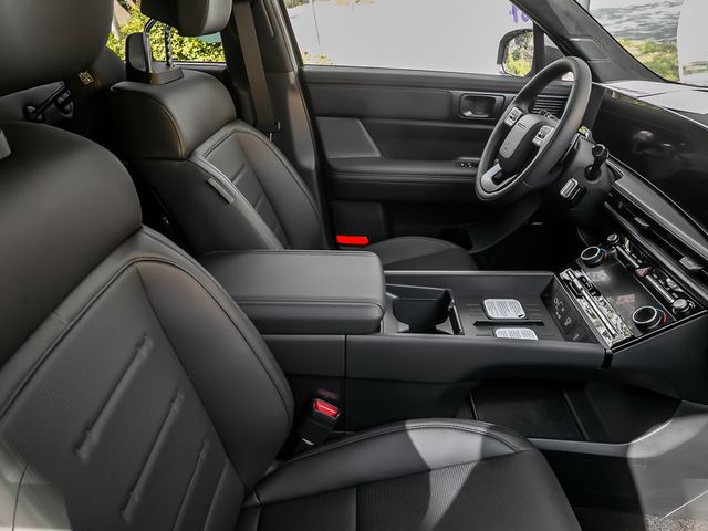 Hyundai Santa Fe 1.6 T-GDI Plug-In Hybrid 4WD Blackline