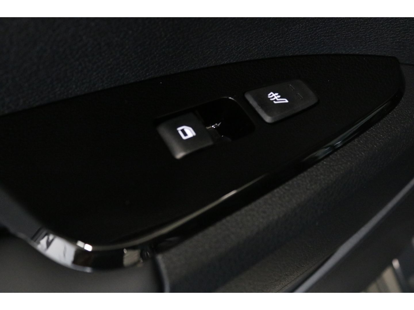 Fahrzeugabbildung Kia Sportage Ultimate Edition MHEV P1 Komfort-Paket