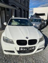 BMW 318 Baureihe 3 Touring 318d - BMW 318 aus 2011: Kombi