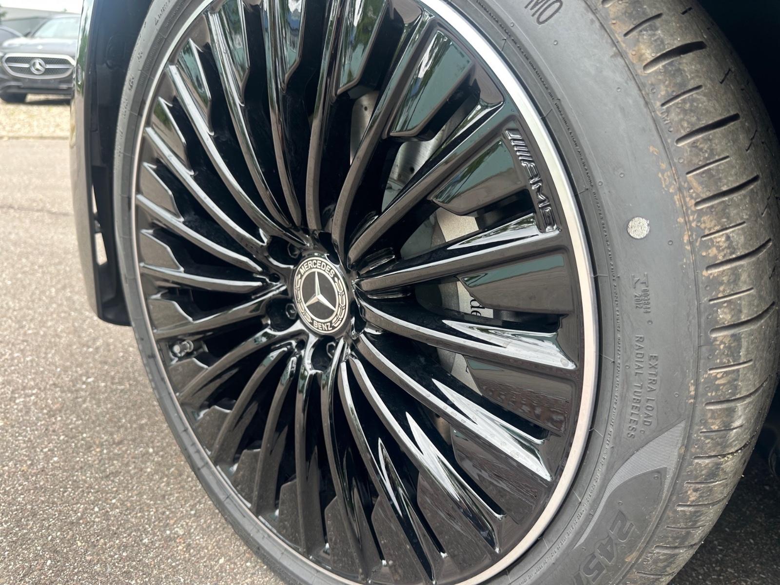 Mercedes-Benz E200 AMG Line Premium Plus Lim./Pano/0,99 % Zins