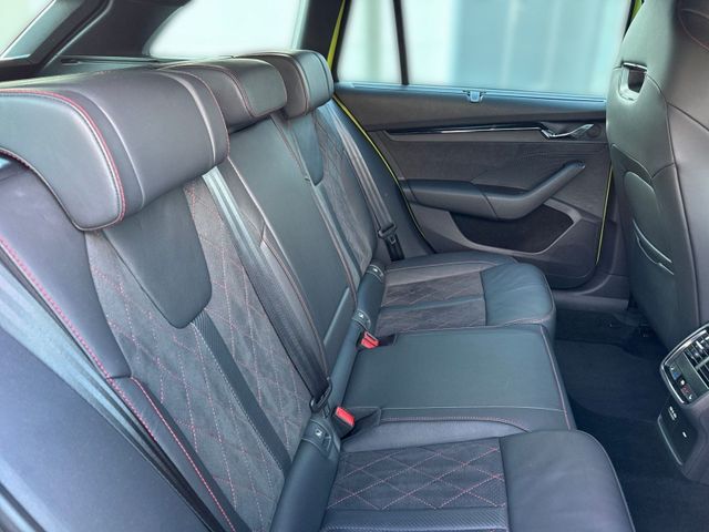 Octavia Combi RS PLUS MATRIXLED+HUD+AHK+KAM