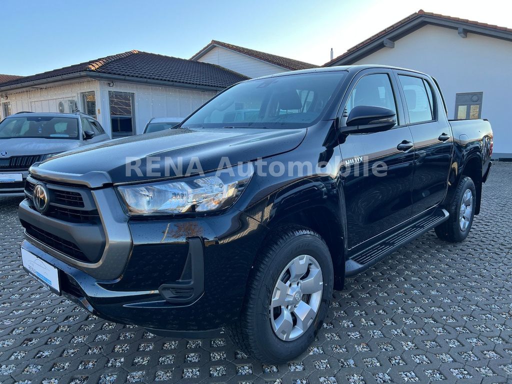 Toyota Hilux 2.8 Double Cab 4x4*Klima*APP*SHZ*Tempomat*