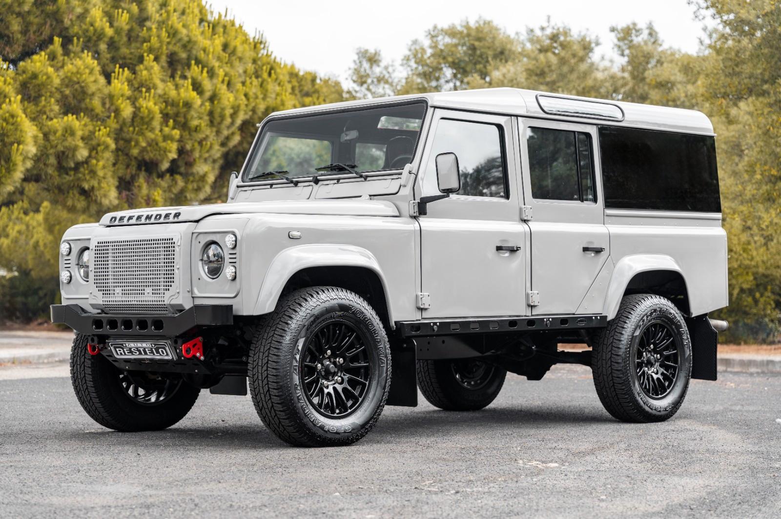Land Rover Defender 90 TD 5 Station Wagon