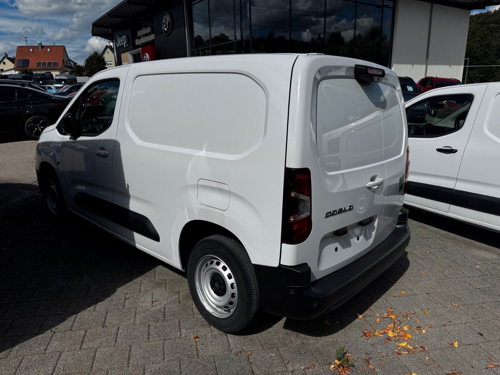 Fahrzeugabbildung Fiat Doblò Kastenwagen L1 1.5 BlueHDi 75 kW