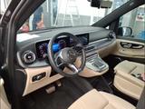 Mercedes-Benz V 300 d 4MATIC EXCLUSIVE AMG AIRMATIC*STHZG*PANO - Mercedes-Benz AMG