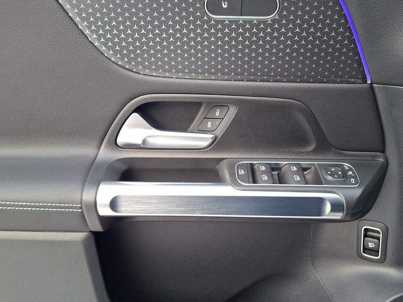 Mercedes-Benz GLB 200 d PROGRESSIVE DISTRONIC SHZ MBUX KLIMA foto 19