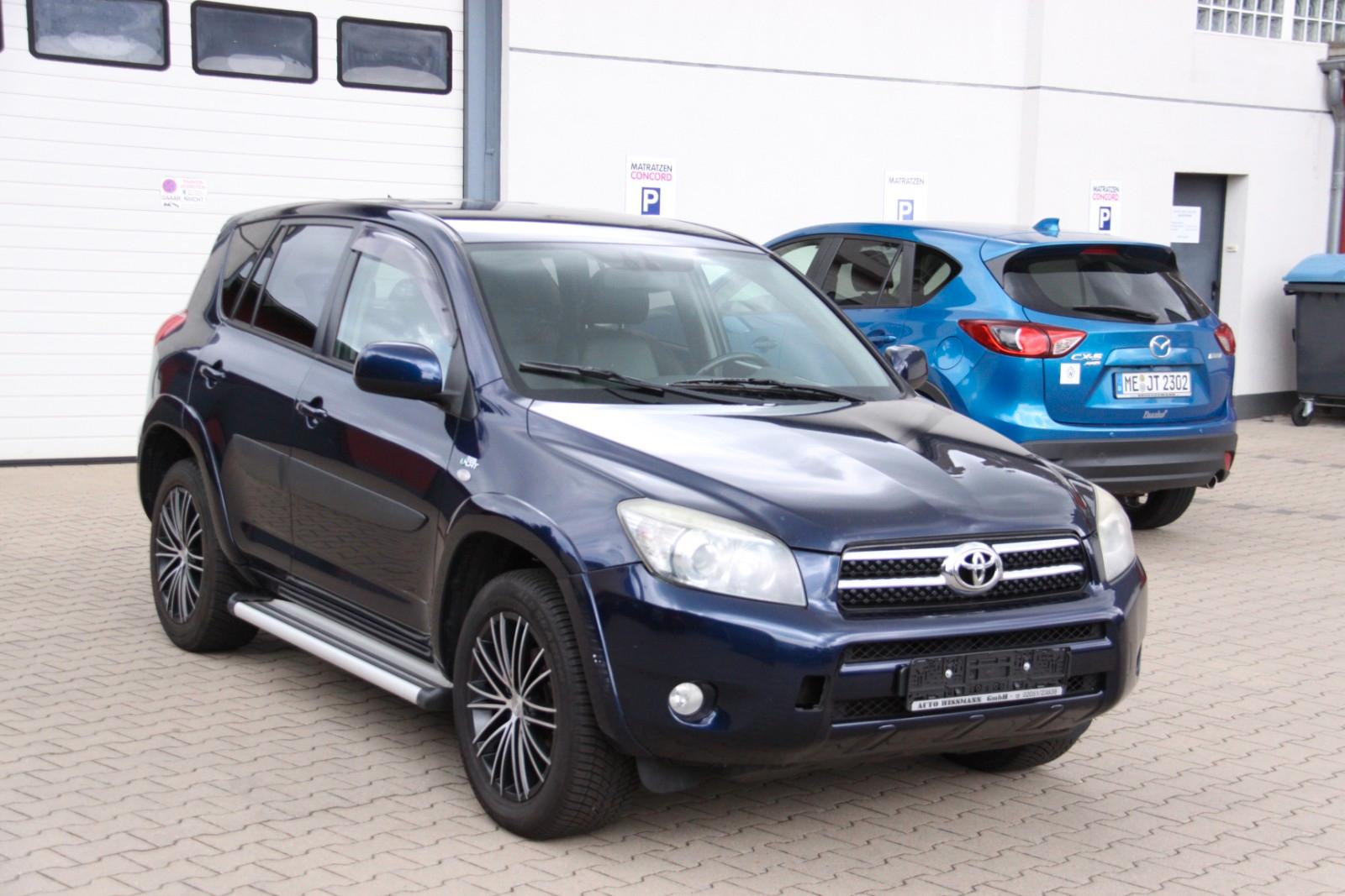 Toyota RAV4 Executive <Leder / Klima / Navi>