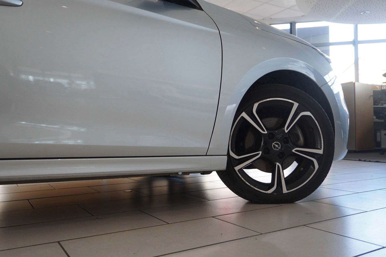 Fahrzeugabbildung Opel Corsa F 1.2 ELEGANCE NAVI/LED/VIRTUAL/SPORT/DAB+