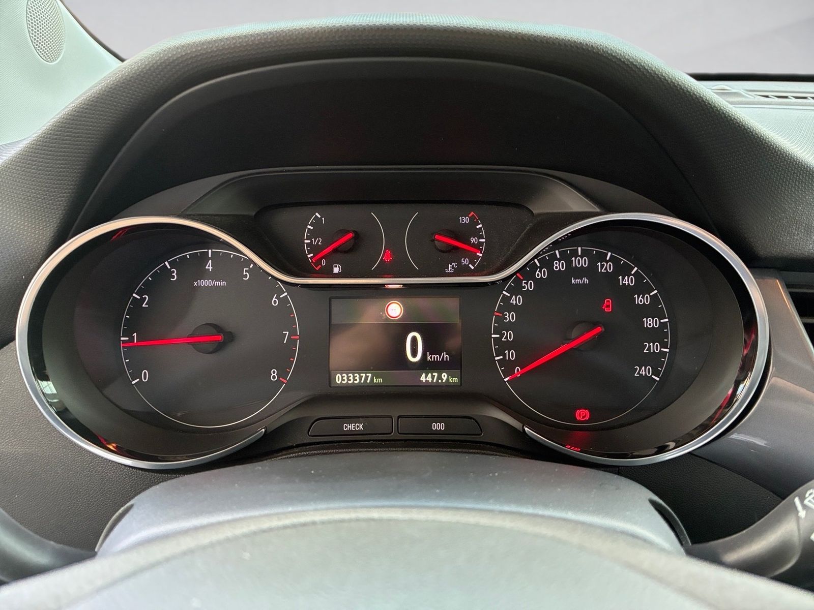 Fahrzeugabbildung Opel Crossland 1.2 Turbo Innovation Navi,SHZ,PDC,LM