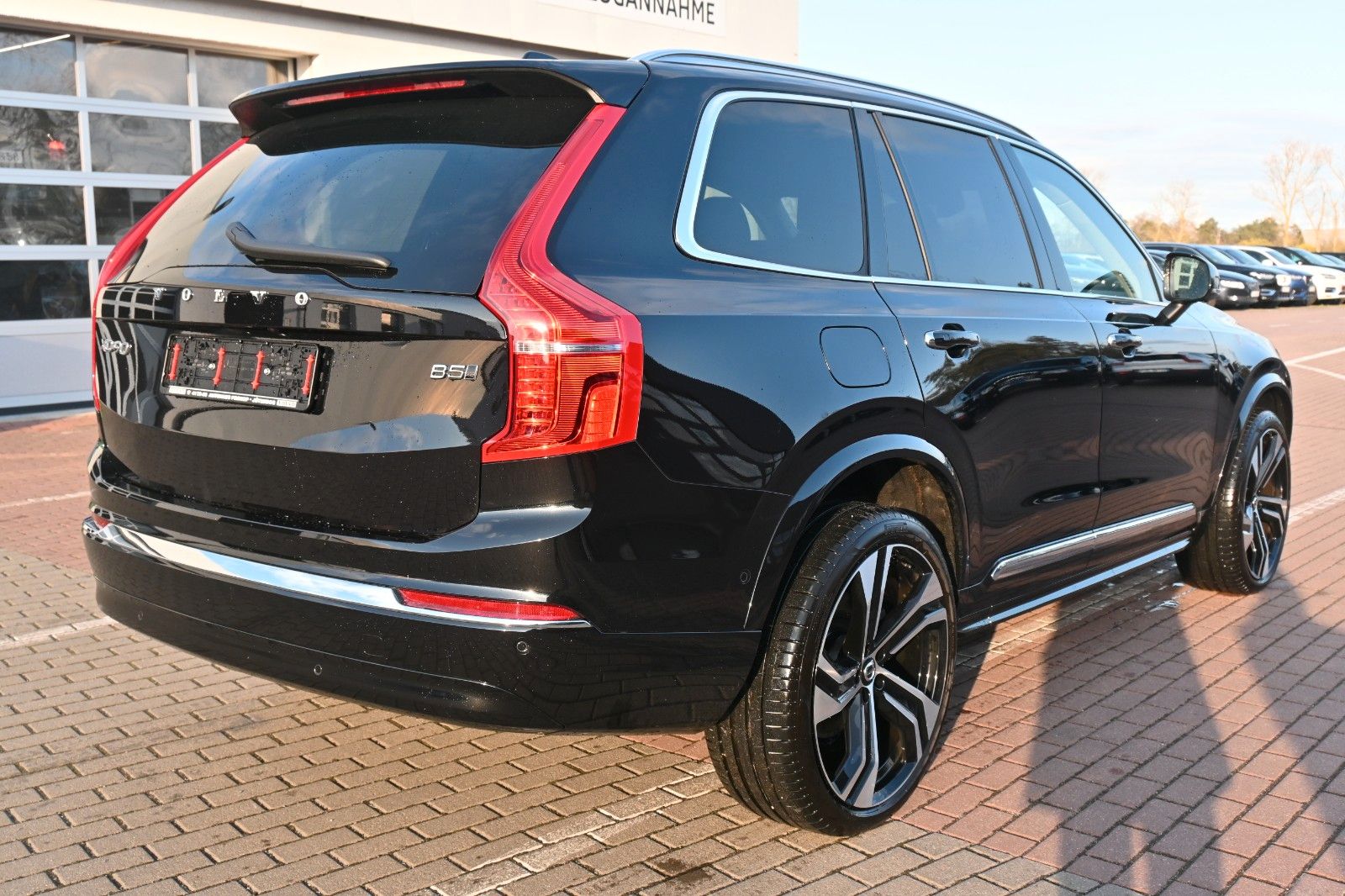 Fahrzeugabbildung Volvo XC90 B5 D AWD Ultimate Bright*PANO*LUFT*STHZ*B&W