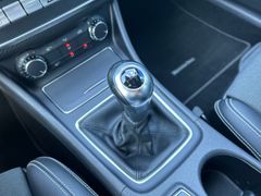 Fahrzeugabbildung Mercedes-Benz A 180 Style LED Navi Einparkhilfe Sitzhzng. 16"