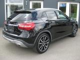 Mercedes-Benz GLA 250 4Matic URBAN "LED-LEDER-TOP GEPFLEGT" - Mercedes-Benz GLA 250 mit Benzin-Antrieb: Geländewagen