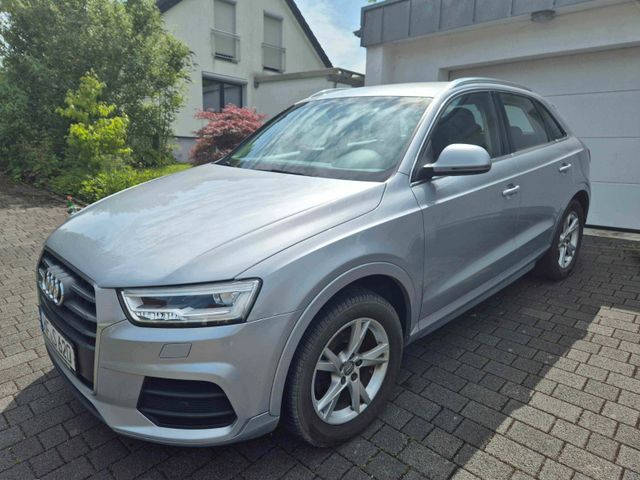 AUDI Q3 2.0 TDI quattro -