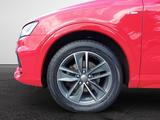 Audi Q3 2.0 TFSI S tronic quattro S line Sport  Navi  - Audi Q3 mit Benzin-Antrieb: Geländewagen, 2.0
