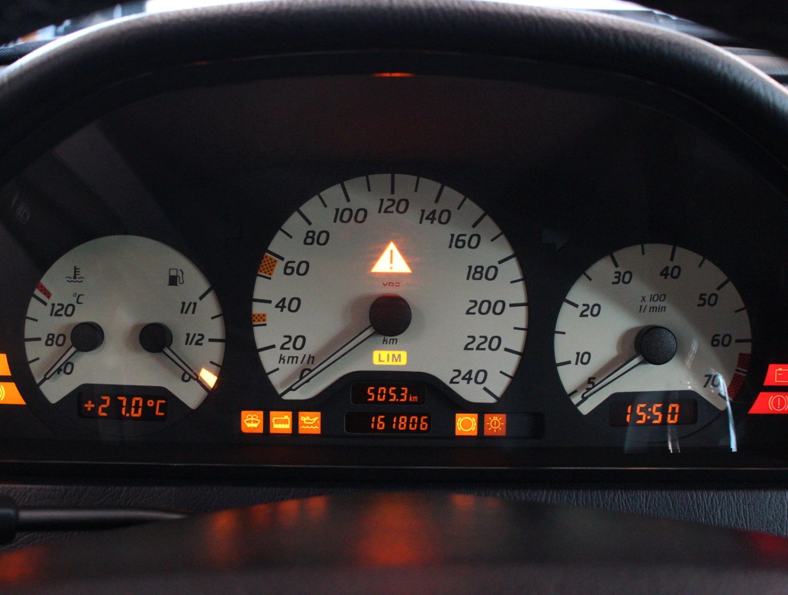 Fahrzeugabbildung Mercedes-Benz C 200 Sport Guter Pflegezustand+GSD+Xenon+Leder
