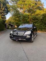Mercedes-Benz ML 300 CDI 4MATIC BlueEFFICIENCY - - Mercedes-Benz ML 300 von privat