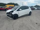 Toyota Yaris 1.5 vvt-ie 82kw M6 - Toyota Yaris: Unfallwagen