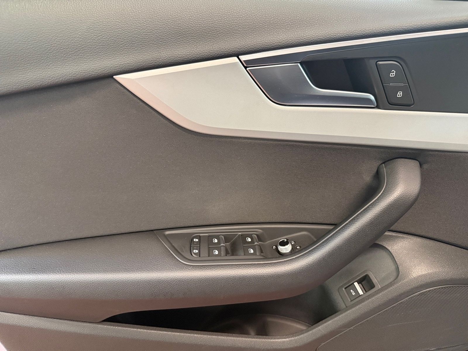 Audi A4 - Bild 12