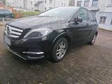 Mercedes-Benz Mercedes B200 - Mercedes-Benz B-Klasse mit CNG-Antrieb: Automatik