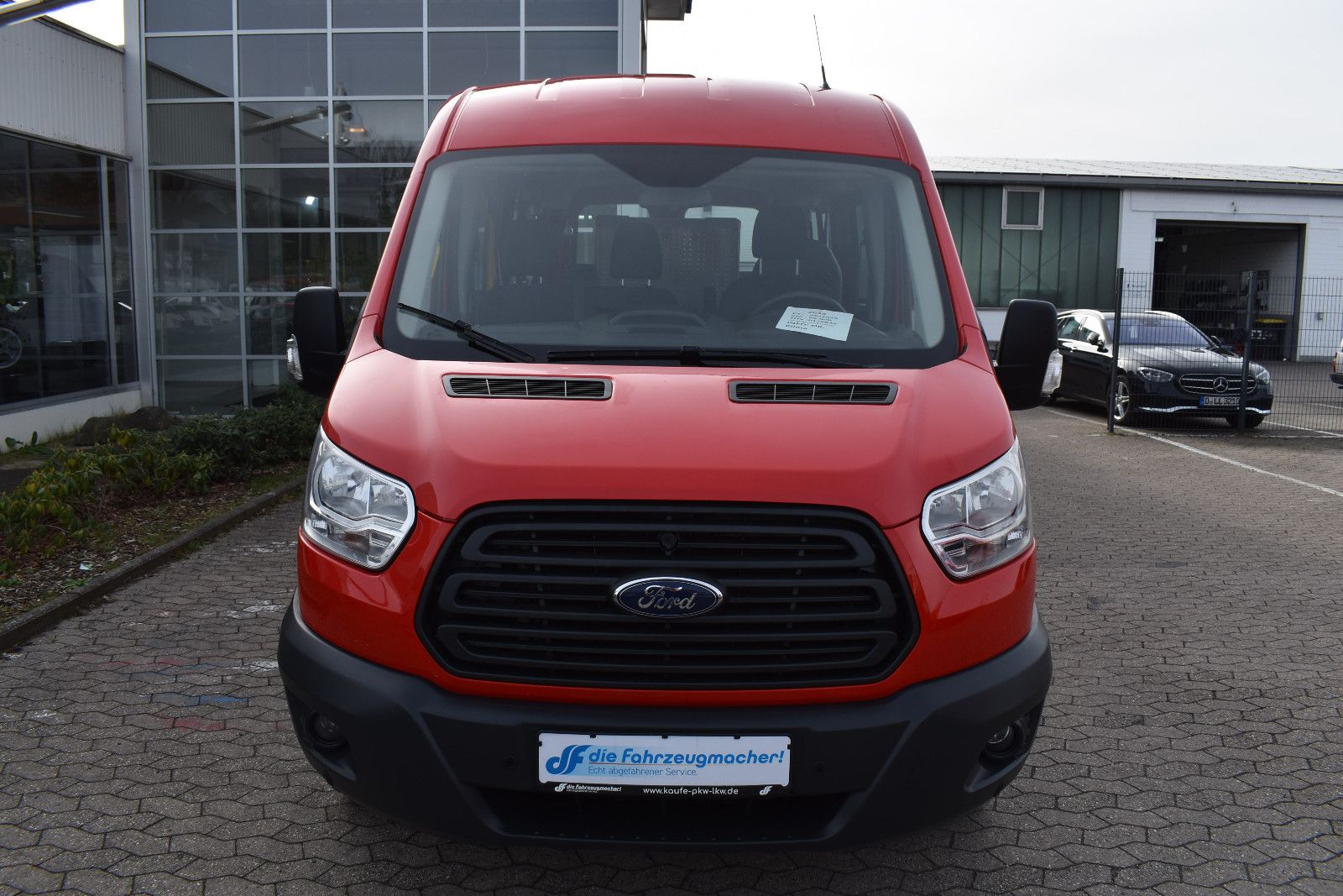 Fahrzeugabbildung Ford Transit Kombi 350 Behindertengerecht *2023 KLIMA