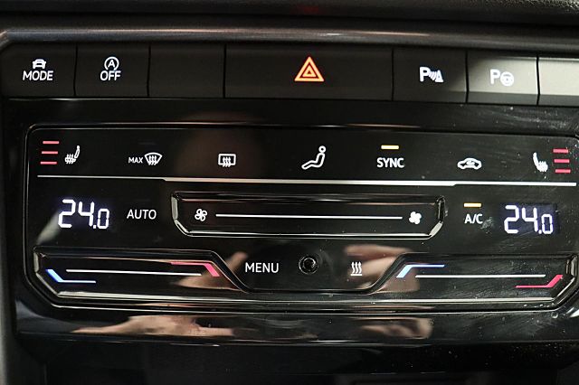 T-Roc Style 1.5 TSI DSG AHK Winterr. STANDHZ NAV