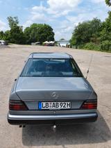 Mercedes-Benz 300D - gebrauchte Mercedes-Benz E 300 aus dem Jahr 1989
