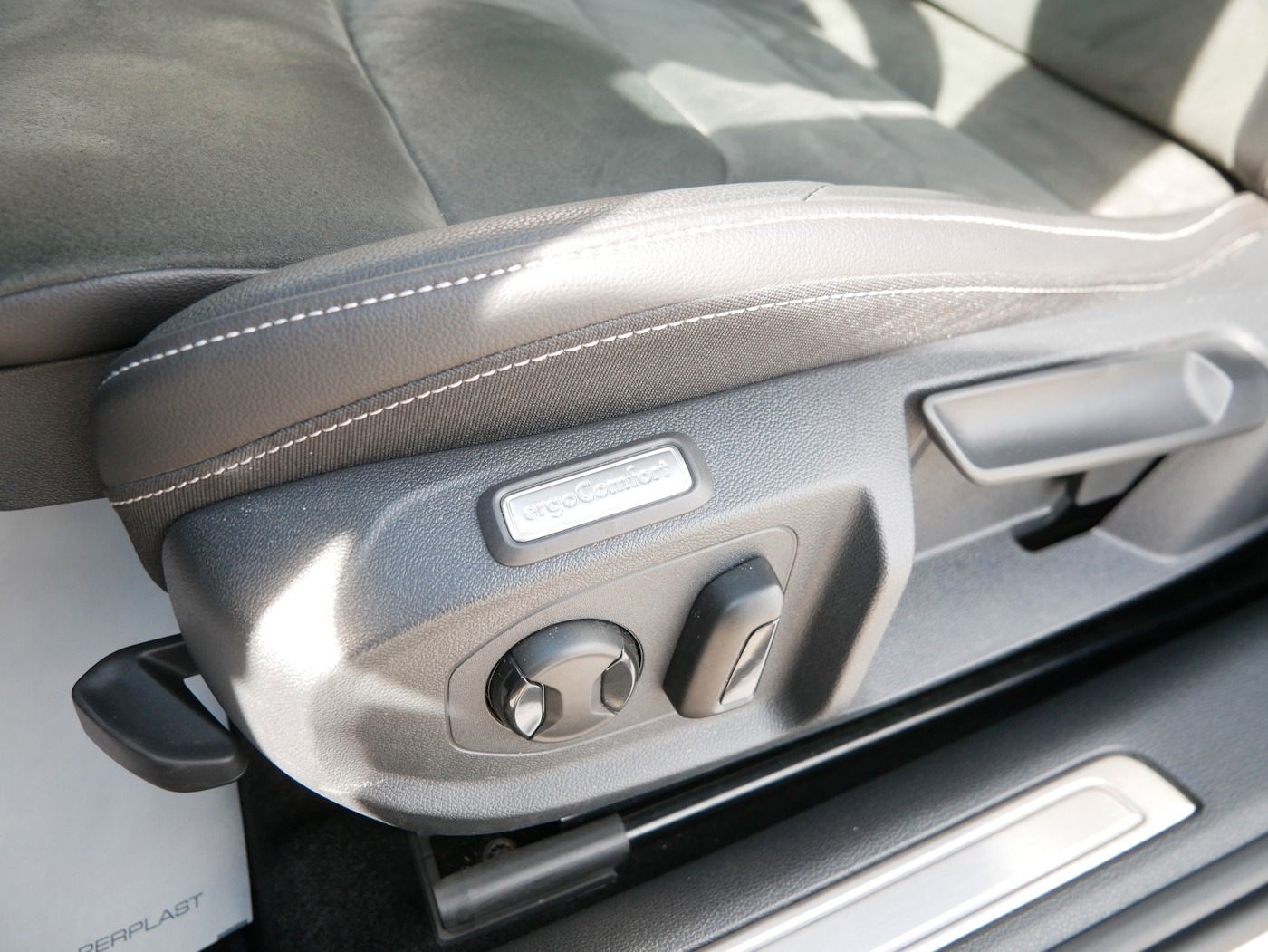 Fahrzeugabbildung Volkswagen Arteon SB 2.0 Elegance NEU61T AHK LED Kamera DSG