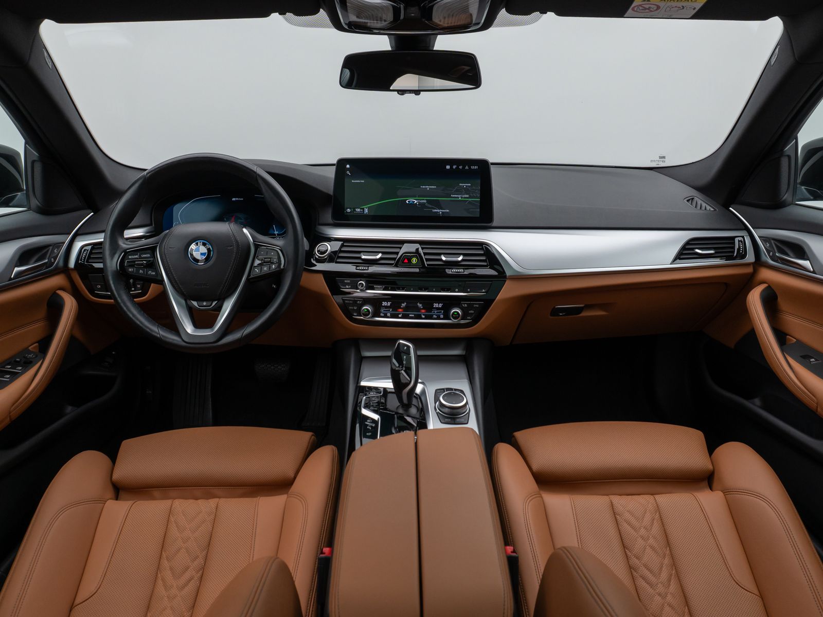 Fahrzeugabbildung BMW 530e  xD Panorama 360°Lenkrhz DAB HiFi AHK Sport