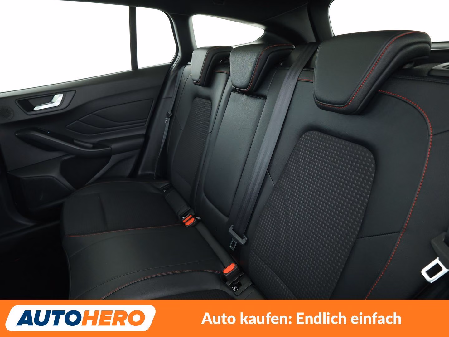 Ford Focus 1.5 EcoBoost ST-Line Aut.*NAVI*LED*ACC*CAM