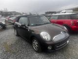 MINI COOPER Cabrio Cooper - MINI MINI aus 2011: Roadster