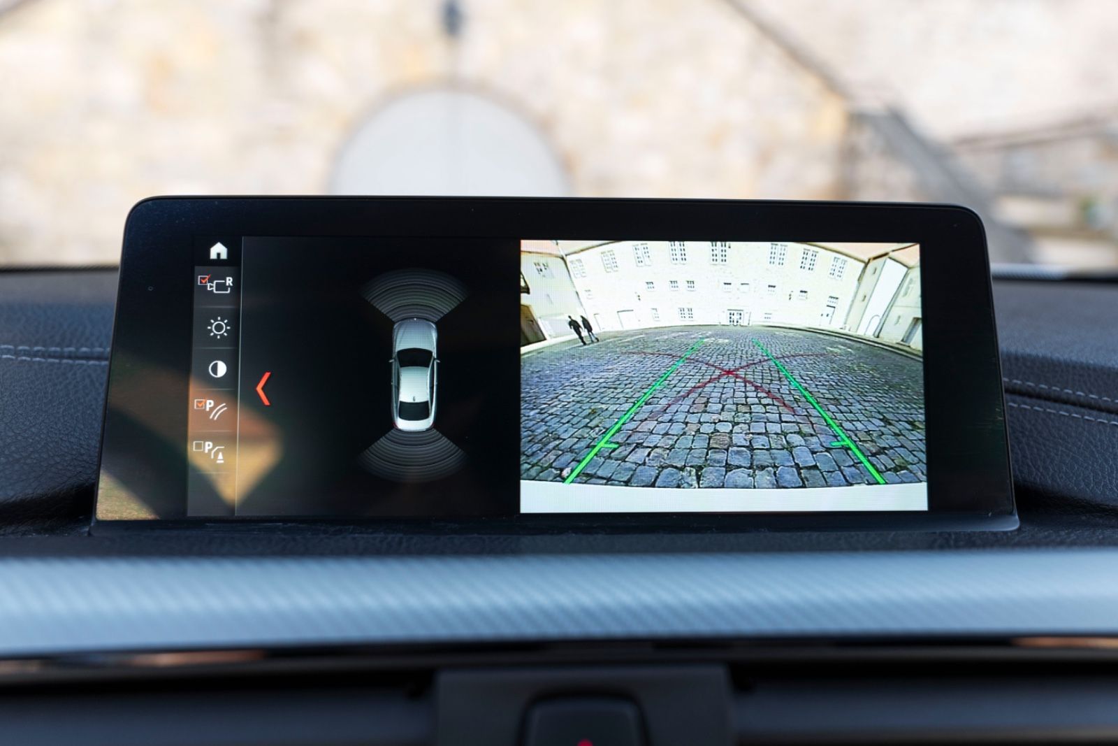 Fahrzeugabbildung BMW 430i Coupé M-SPORTPAKET HUD KAM LED H&K TOTW