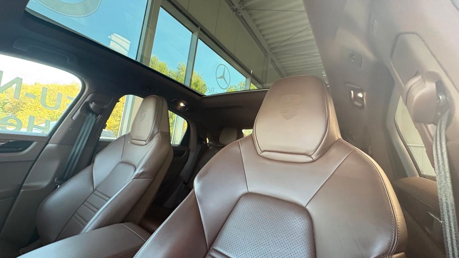 Fahrzeugabbildung Porsche Cayenne Coupe E-Hybrid/erst 38000 km/PCCB/voll..