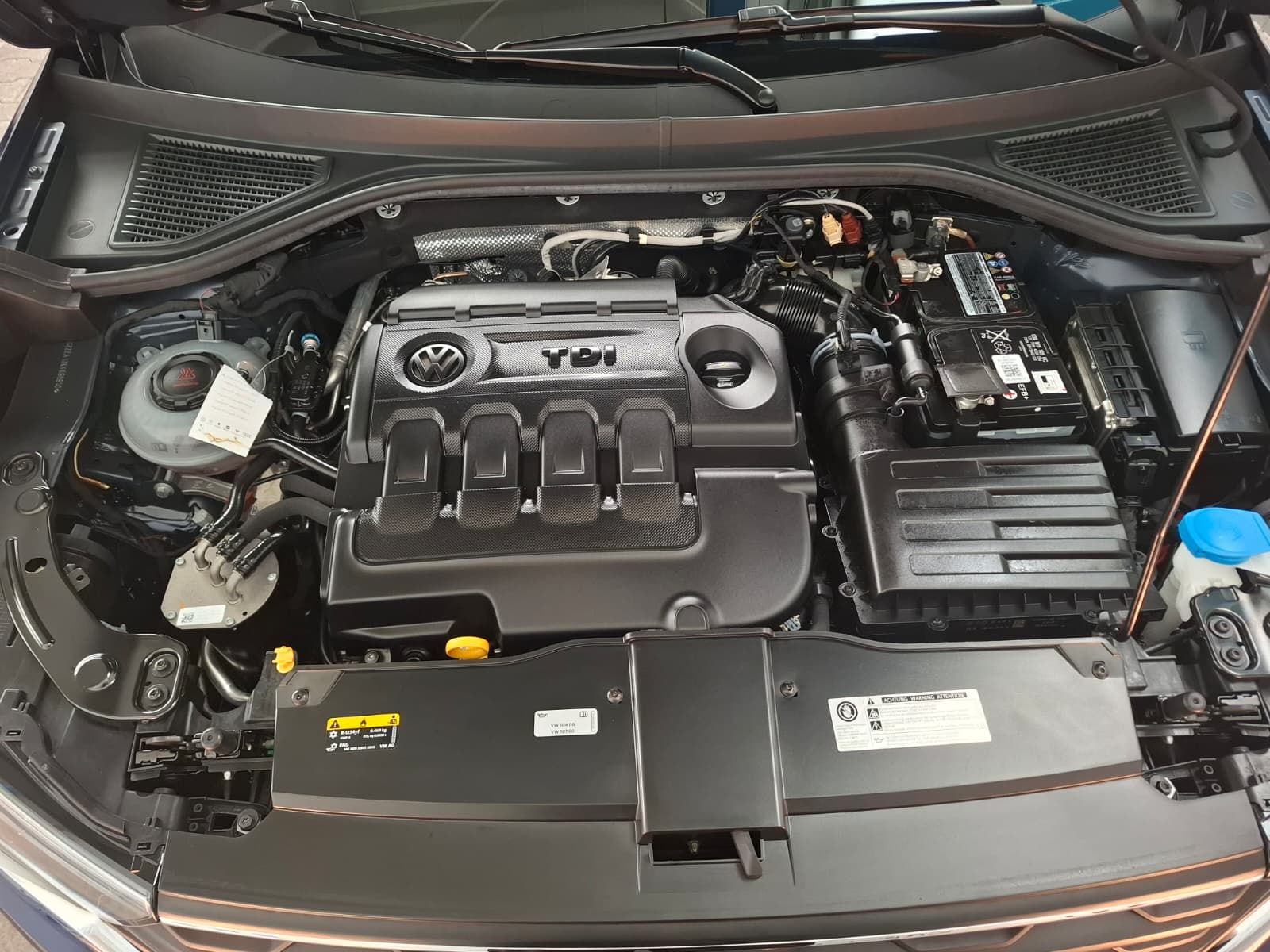 Fahrzeugabbildung Volkswagen T-Roc Style 2.0 TDI 4Motion +AHK+Navi+LaneAssist